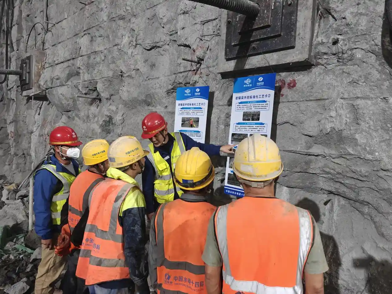 pg�ͽ�Ů��-(�ٷ���)�й���վ