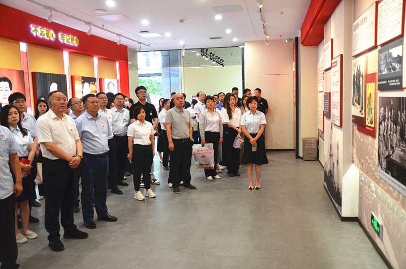 pg�ͽ�Ů��-(�ٷ���)�й���վ