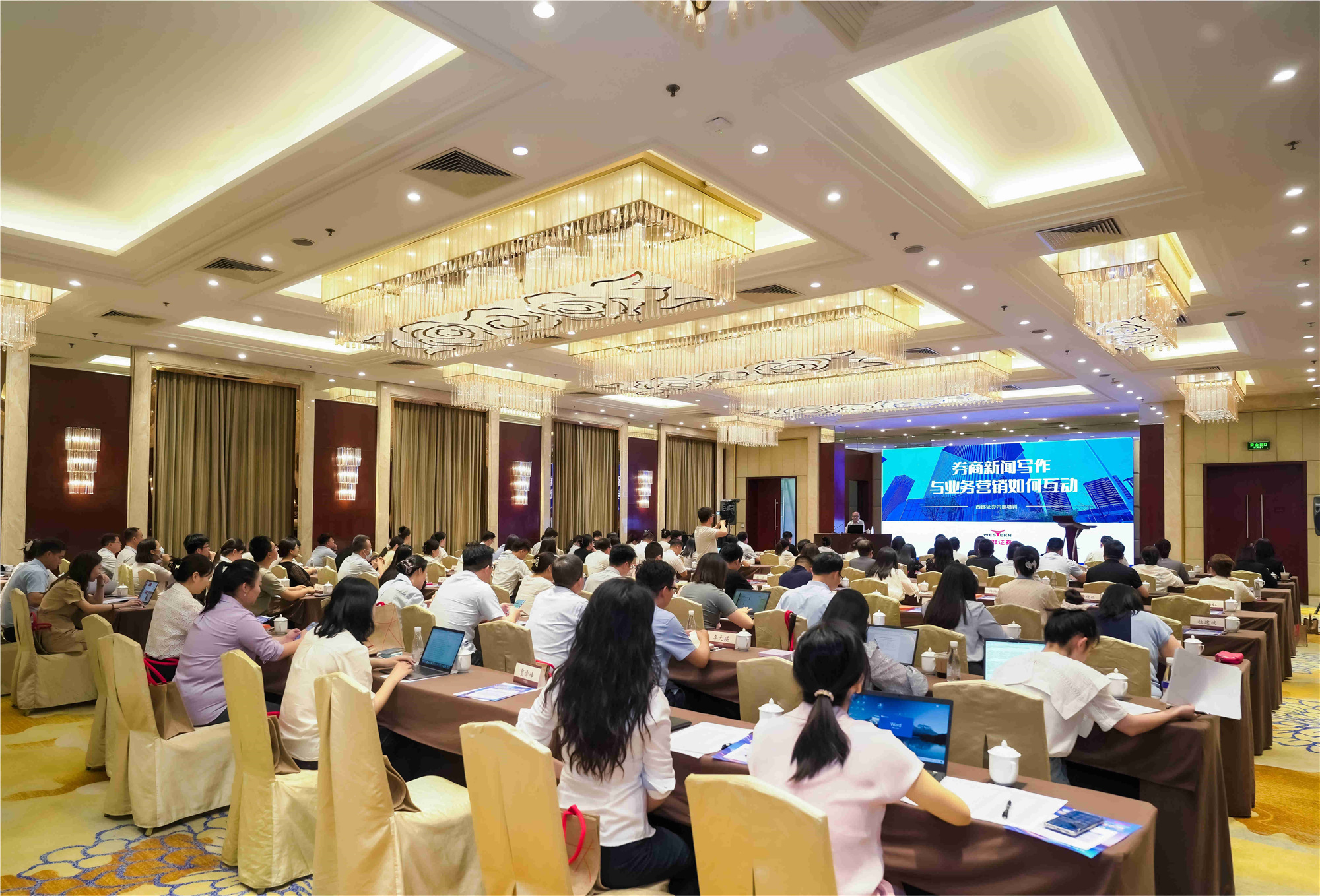 pg�ͽ�Ů��-(�ٷ���)�й���վ